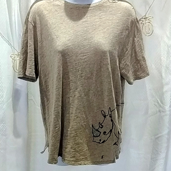 Ellen Degeneres Tan Short Sleeve Tee with Rhino Design - Picture 1 of 7
